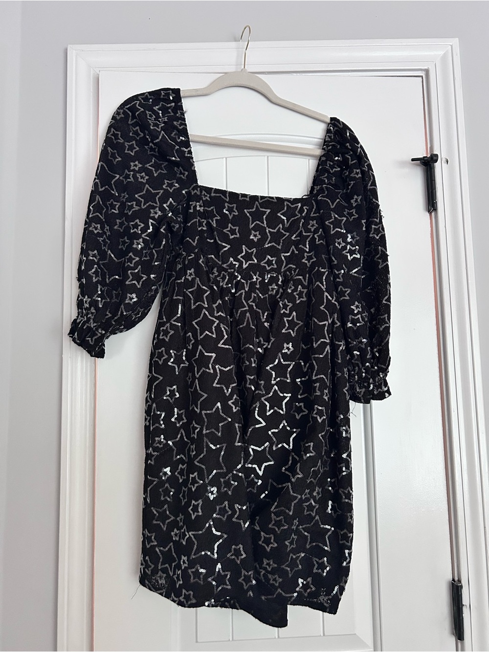Storia Black Star-Print Puff-Sleeve Mini Dress